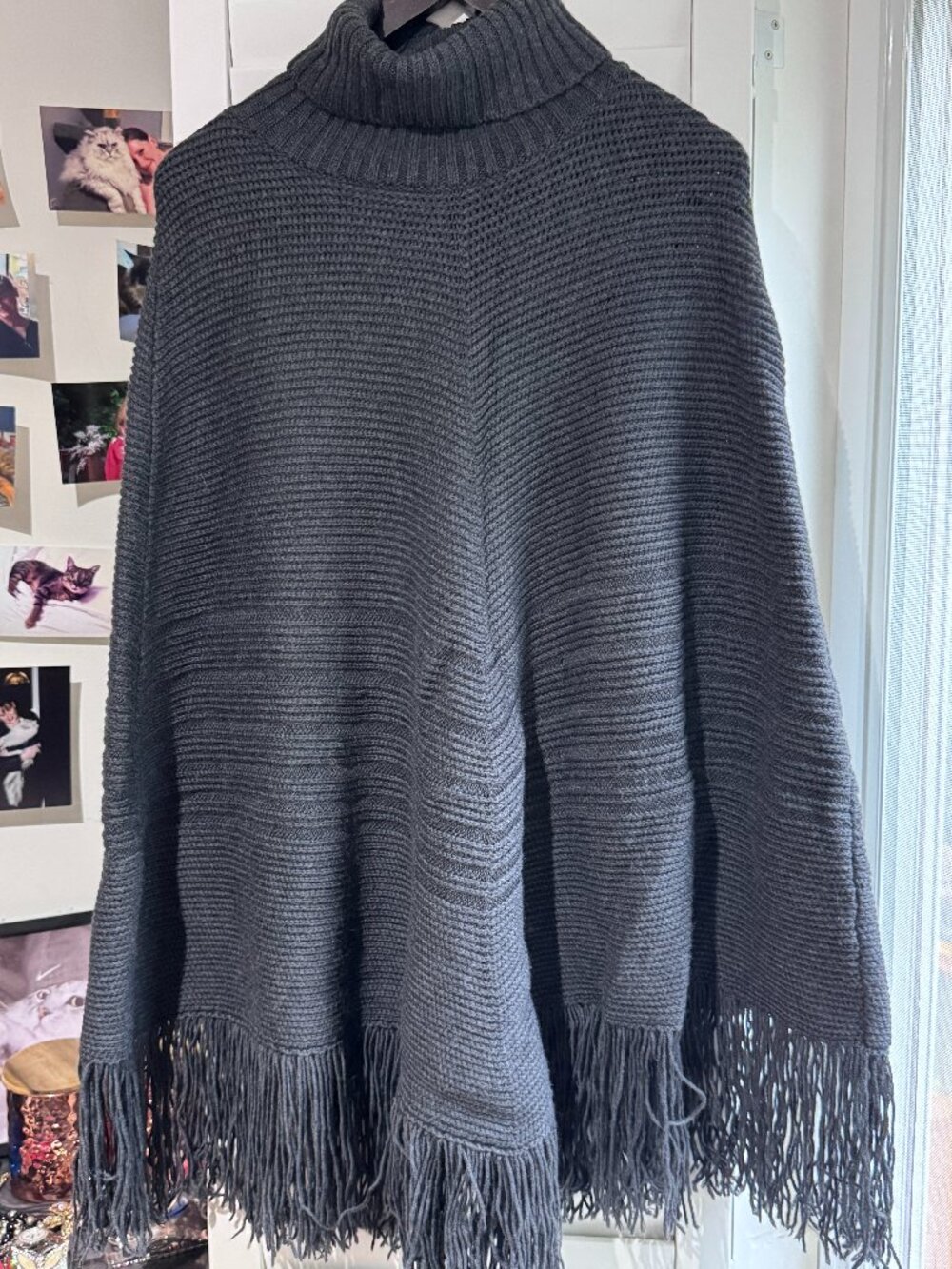 🍁 Cozy Banana Republic Black Grey Merino Ribbed Turtleneck Fringe Poncho 🍂🍁